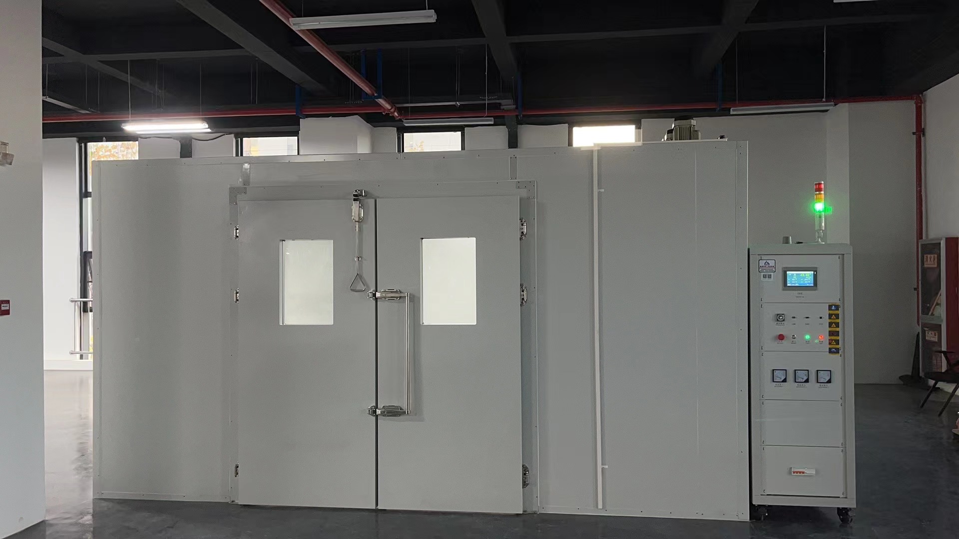分享大型步入式试验箱维护方法